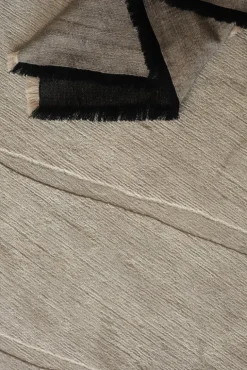 Roots Living Rock matta, ljusgrå