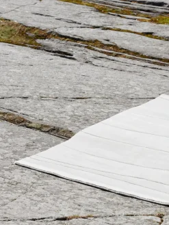 Roots Living Rock matta, ljusgrå