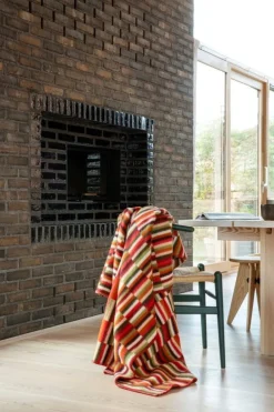 Røros Tweed Ida filt, 135 x 200 cm, röda toner