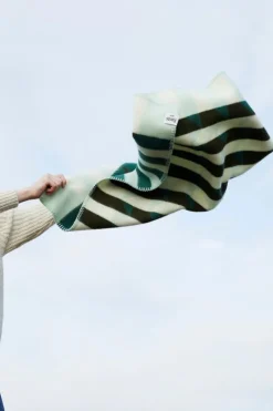 Røros Tweed Kvam filt, 135 x 200 cm, grön