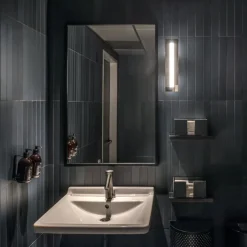 Örsjö Moon vägglampa, liten, borstad mässing