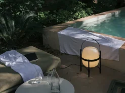 Santa & Cole Cesta Exterior bordslampa, svart