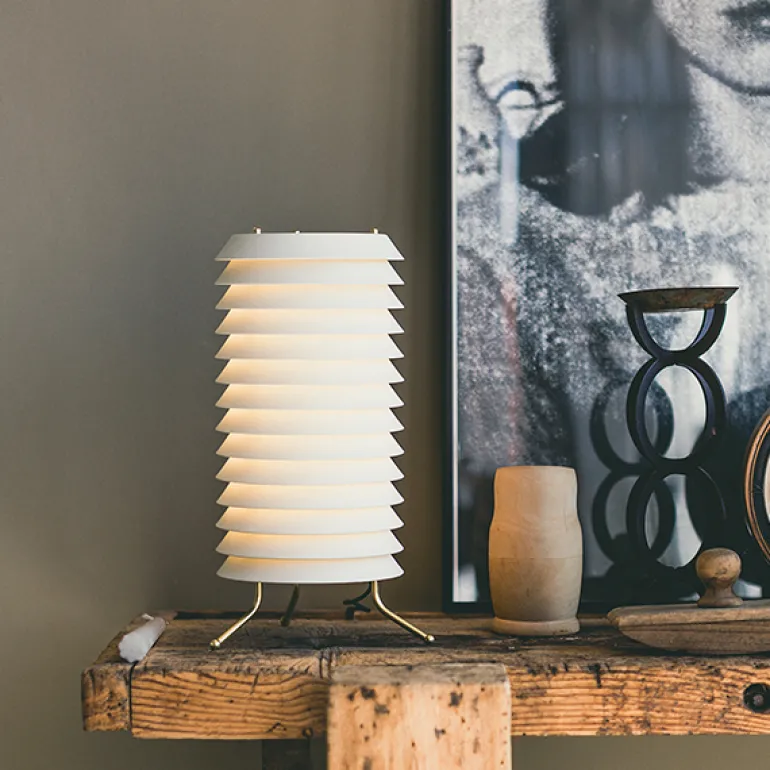 Santa & Cole Maija 15 bordslampa, nude rose