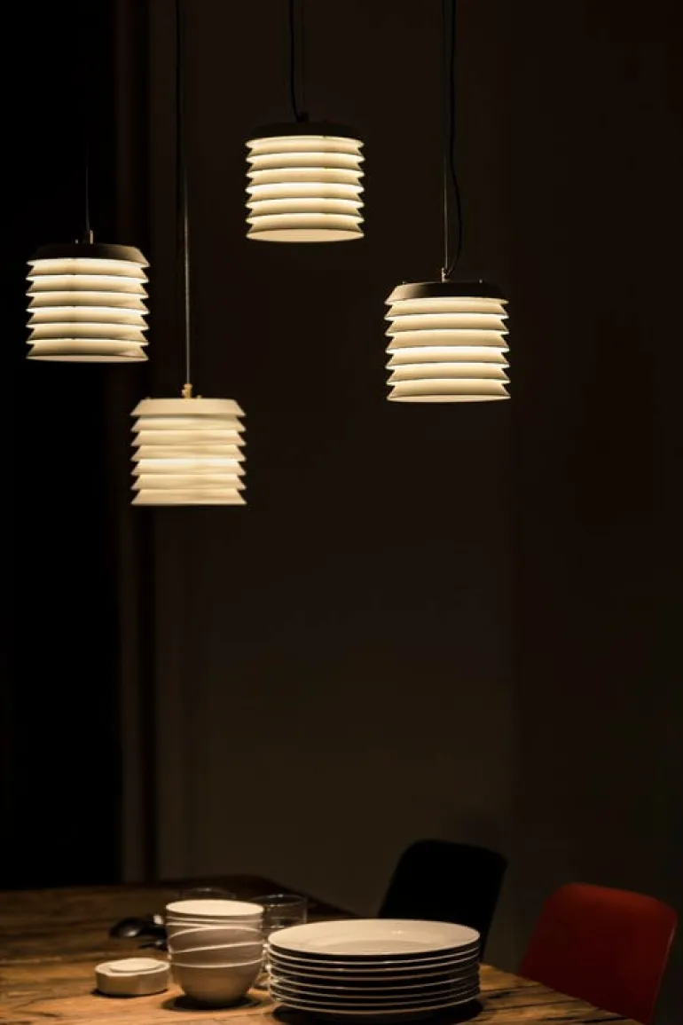 Santa & Cole Maija 15 pendellampa, vit