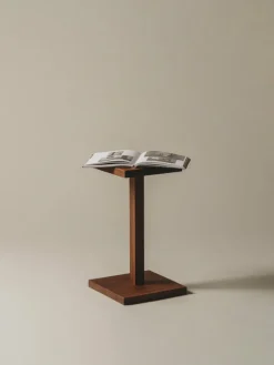 Santa & Cole Peana Molina sidobord, valnöt