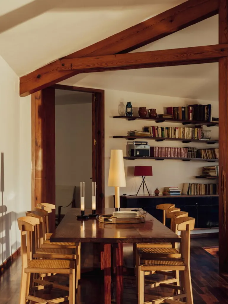 Santa & Cole Sylvestrina bärbar bordslampa, klar - svart