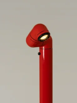 Santa & Cole Tatu Pie golvlampa, röd