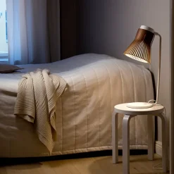 Secto Design Petite 4620 bordslampa, vit