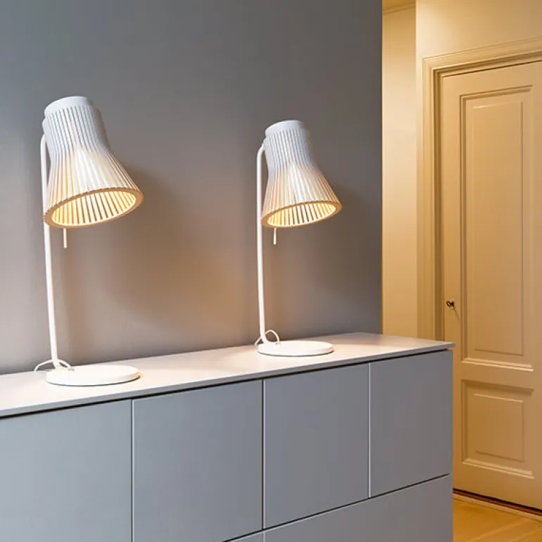 Secto Design Petite 4620 bordslampa, björk