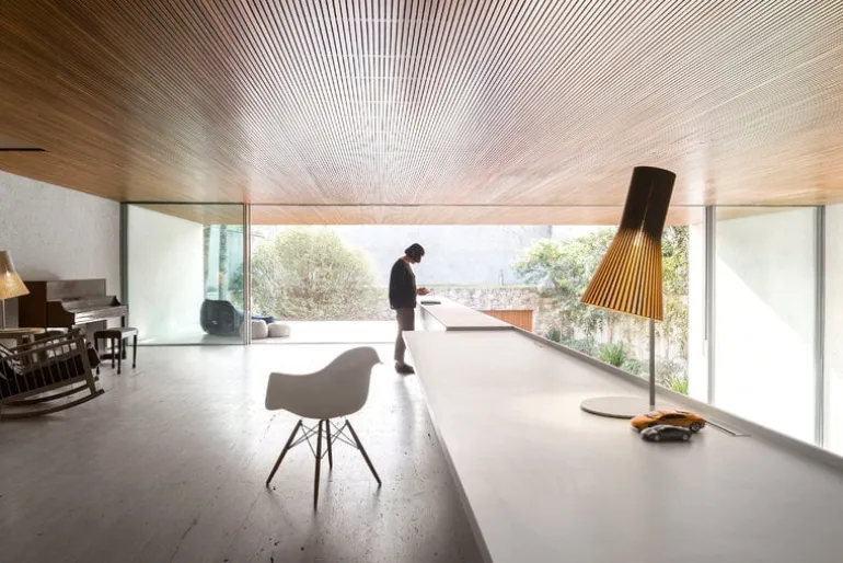 Secto Design Secto 4220 bordslampa, svart