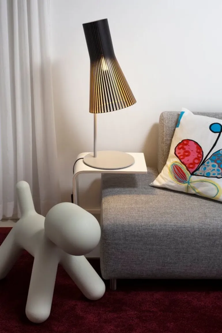 Secto Design Secto 4220 bordslampa, svart