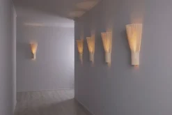 Secto Design Secto 4230 vägglampa 60 cm, väggfäste, vit