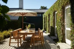 Skagerak Messina parasoll 300 x 300 cm, ljus aprikos - mörkgrön