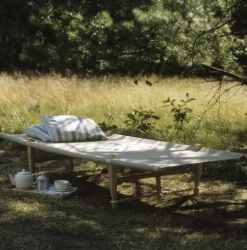 Skovshoved Møbelfabrik OGK dagbädd, bok - linne