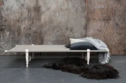 Skovshoved Møbelfabrik OGK dagbädd, bok - linne