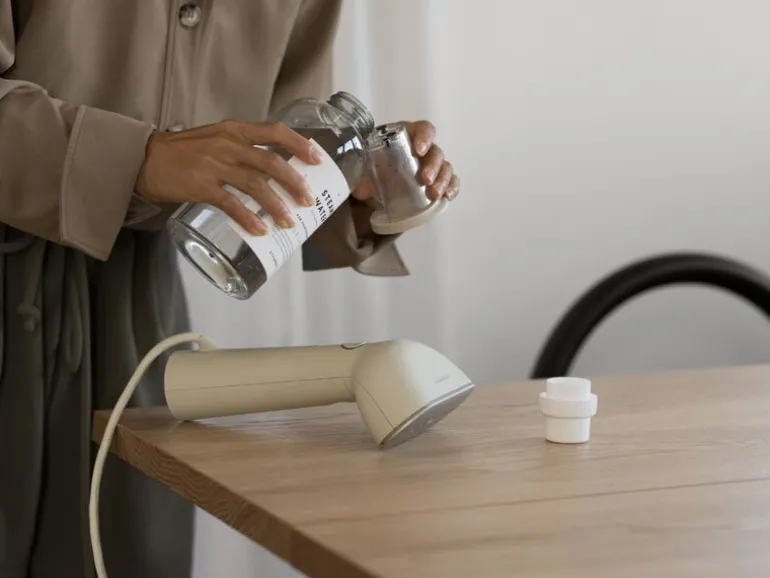 Steamery Cirrus No. 3 steamer med strykjärn, sand