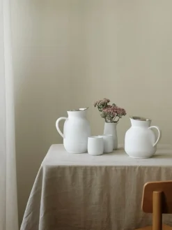 Stelton Amphora vakuumkanna för te, 1 L, mjukt vit