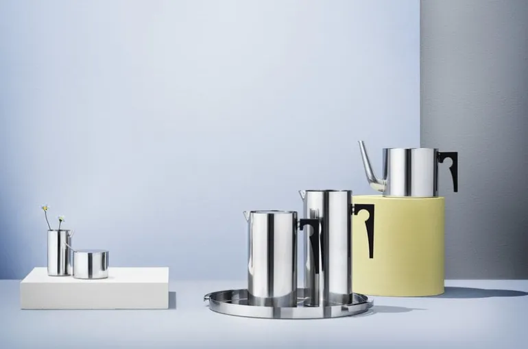 Stelton Arne Jacobsen serveringsbricka