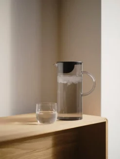 Stelton EM77 kanna med lock, 1,5 l, rökgrå