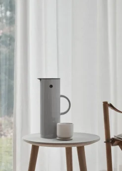 Stelton EM77 termoskanna, 1,0 l, ljusgrå
