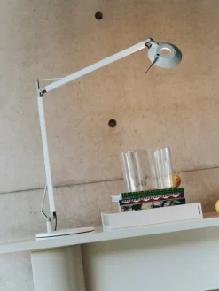 Stilnovo Torino bordslampa, 2700 K, vit