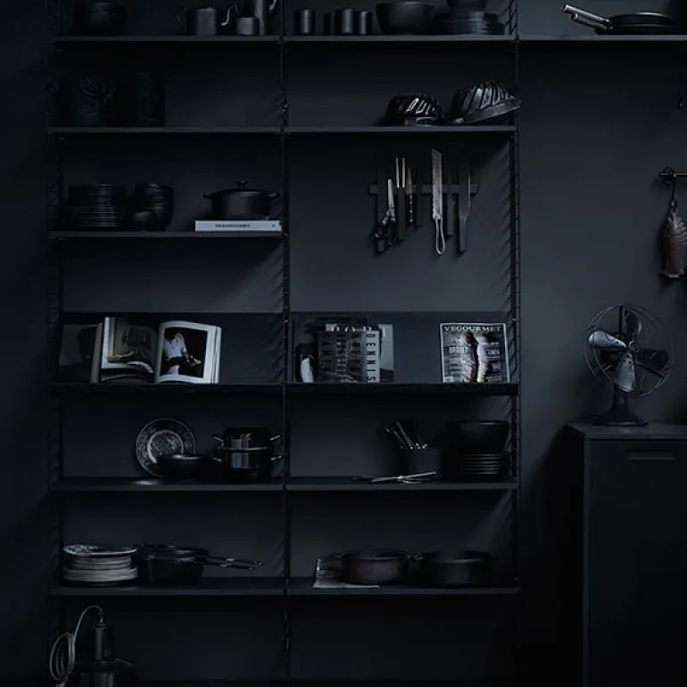 String Furniture String golvgavel 200 x 30 cm, 1-pack, svart