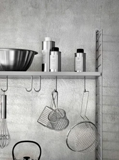 String Furniture String metallhylla, 78 x 30 cm, låg, grå