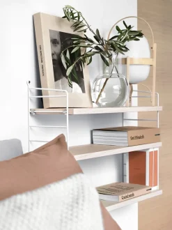 String Furniture String Pocket hylla, ask - vit