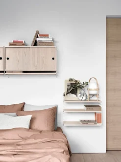 String Furniture String Pocket hylla, ask - vit