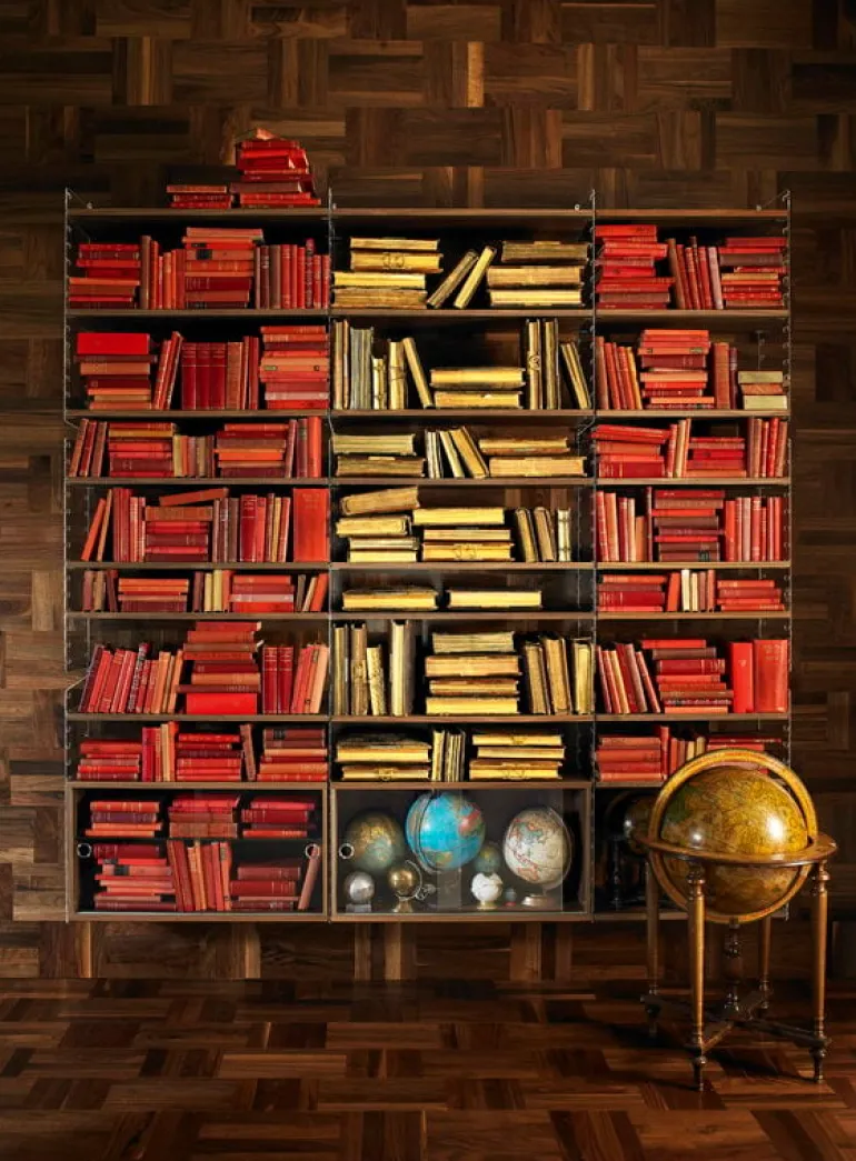 String Furniture String vitrinskåp, 78 x 30 cm, valnöt