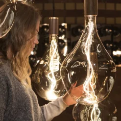 Tala Knuckle pendellampa, valnöt