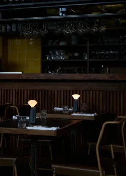 Tala Mantle bärbar lampa, granitsvart