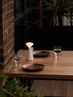 Tala Mantle bärbar lampa, granitsvart