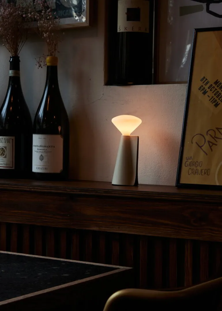 Tala Mantle bärbar lampa, stenvit