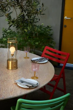 Tala The Muse bärbar lampa, mässing