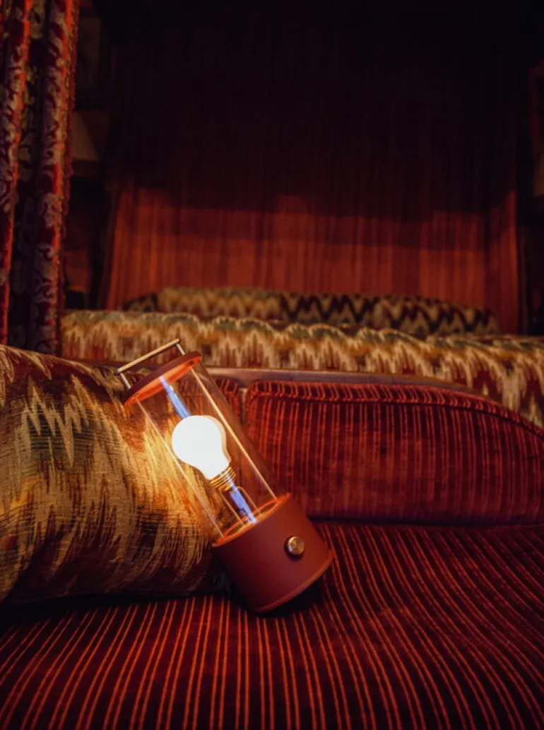 Tala The Muse bärbar lampa, Pomona Red