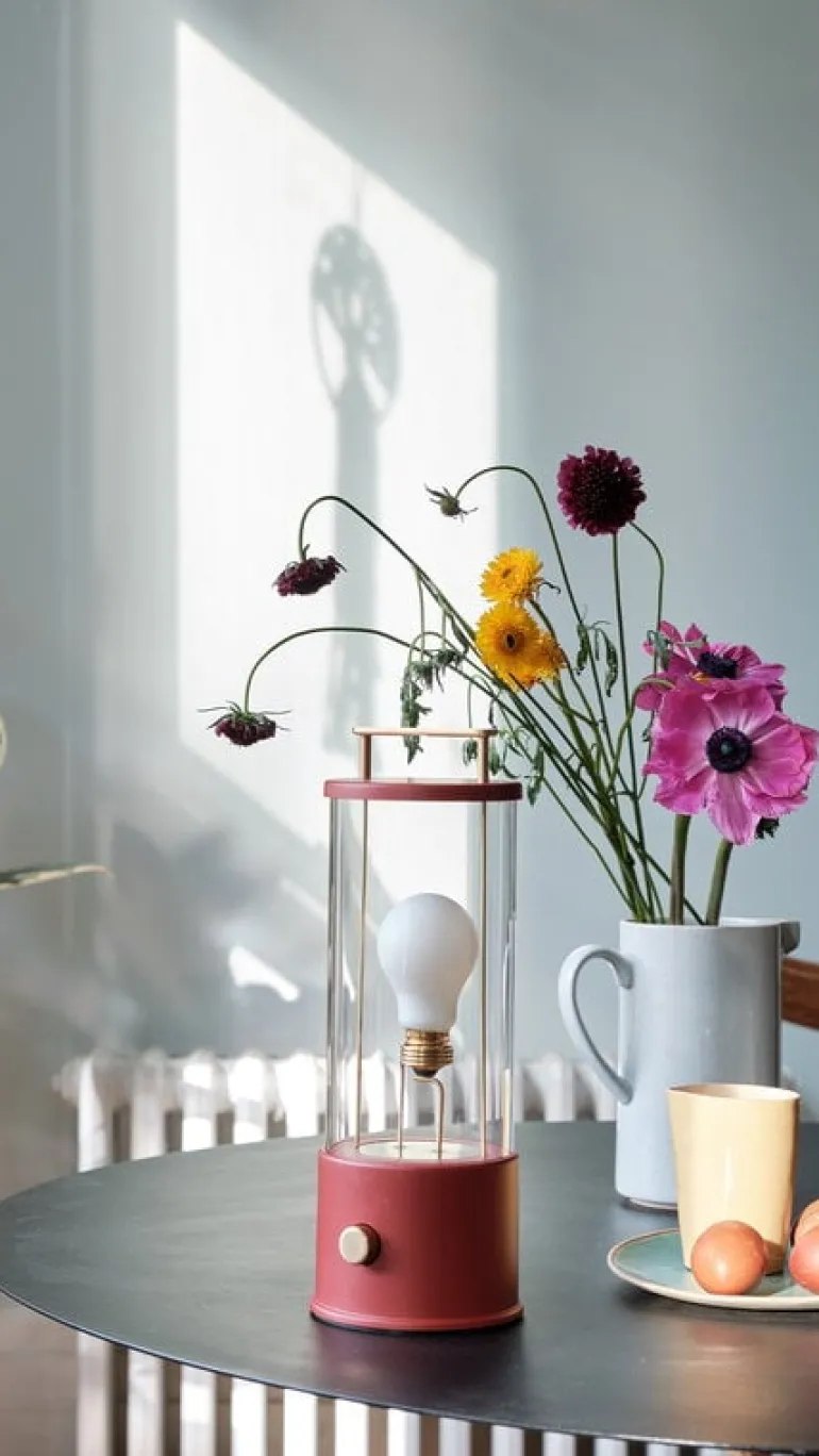 Tala The Muse bärbar lampa, Pomona Red