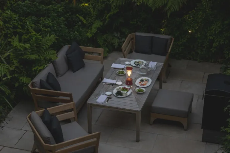 Tala The Muse bärbar lampa, Pomona Red