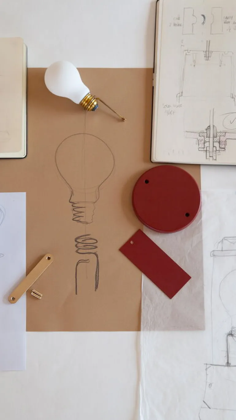 Tala The Muse bärbar lampa, Pomona Red