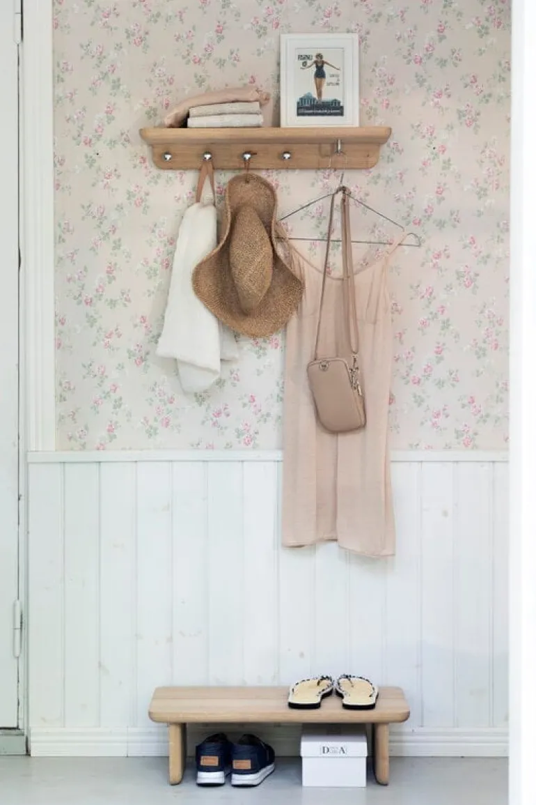 Tapio Anttila Collection Renki klädhängare, ek - återvunnet läder