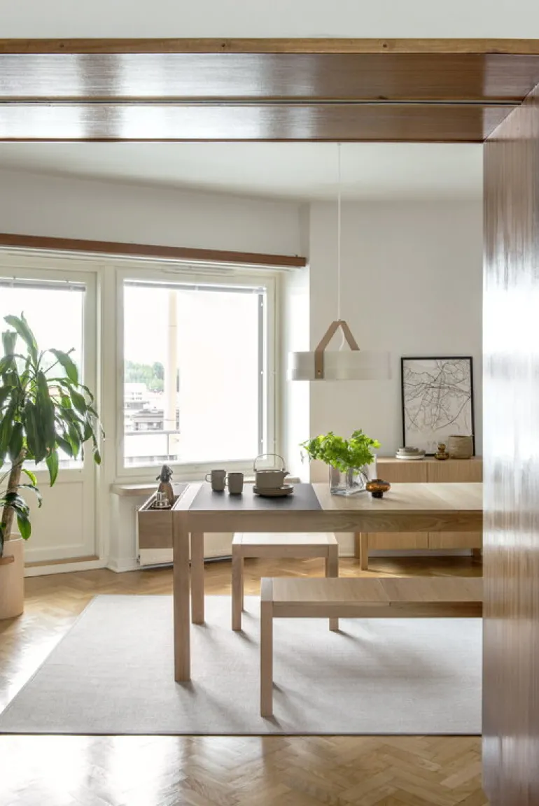 Tapio Anttila Collection Jat-ko pall / sidobord, ek