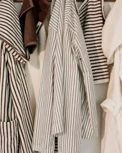 Tekla Handduk, kodiakbruna ränder