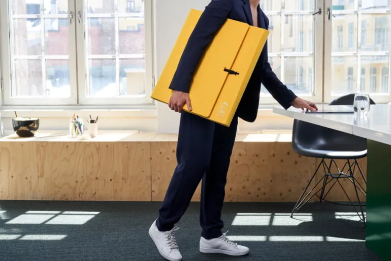 The Hide The Hide skrivbordsskärm 500, gul