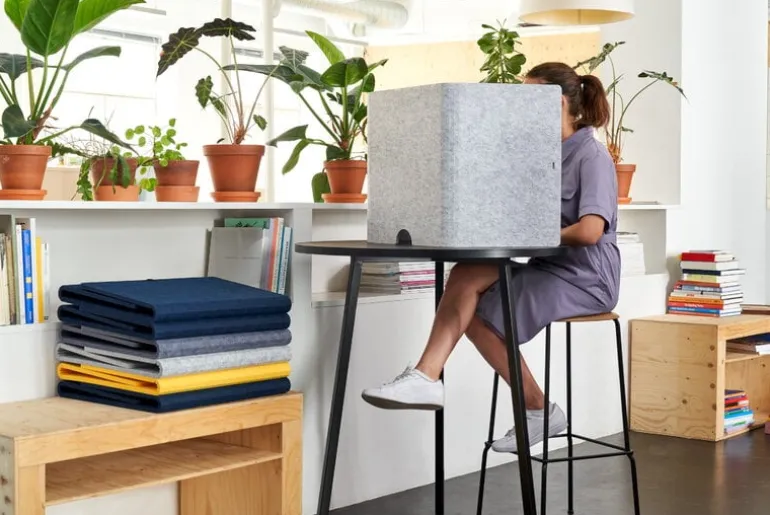 The Hide The Hide skrivbordsskärm 500, gul