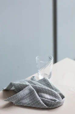 The Organic Company Kökstrasa, morning grey