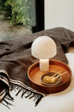 Tom Dixon Bell bärbar LED-bordslampa, vit