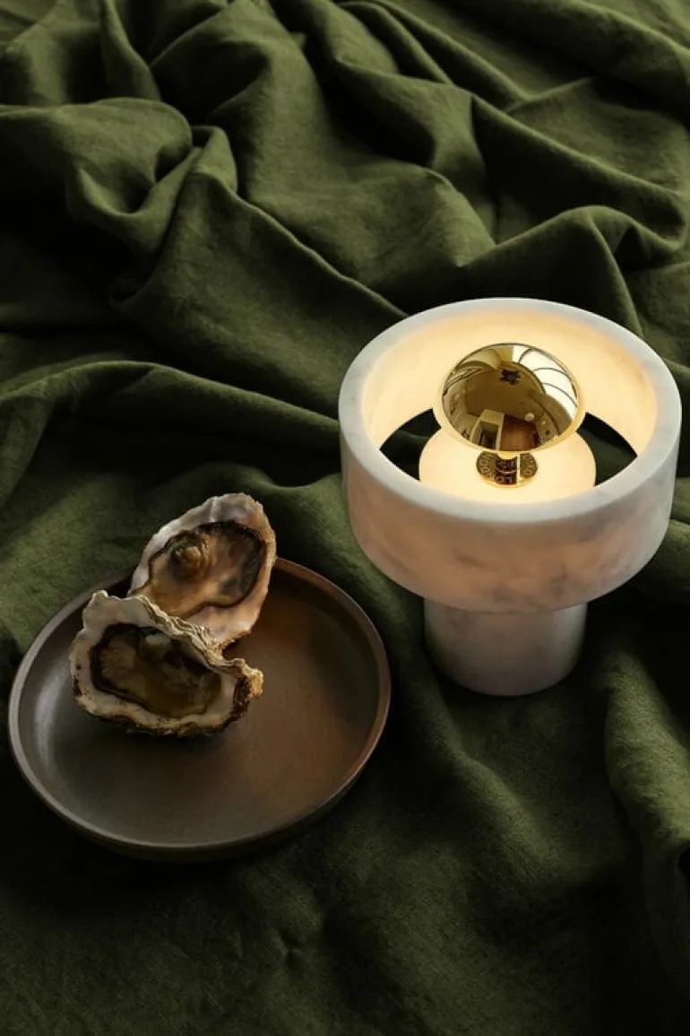 Tom Dixon Stone bärbar LED-bordslampa, vit marmor