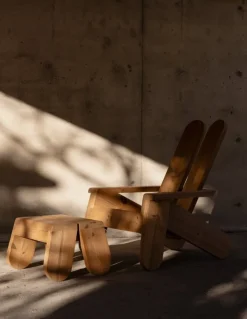 Vaarnii 015 Peace utefåtölj, furu