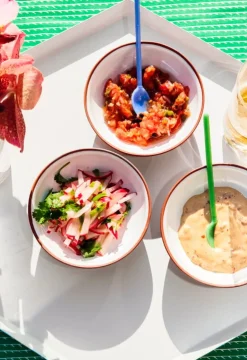 Vaidava Ceramics Earth skål 0,2 l, 3-pack + bricka, vit