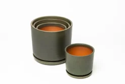 Vaidava Ceramics Moss blomkruka med fat, XL, mossgrön